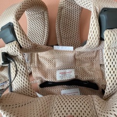 babybjorn（ベビービョルン)☆抱っこ紐 ベビーキャリア ONE KAI Air（ワン カイ エアー）メッシュ☆パーリーピンクの画像