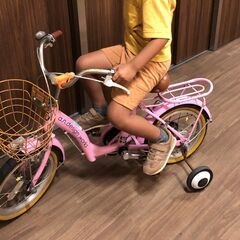 スタビライザー付き子供用自転車 - 14インチ a.n.desi...