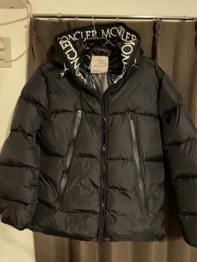 モンクレール　ダウン