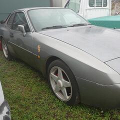 ポルシェ944S2 エンジン実働 レストアベースの画像