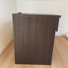 ベッドサイドチェストの画像