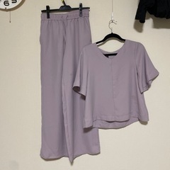 GU ワイドパンツセットアップの画像