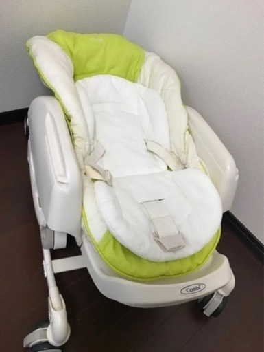 ハイローチェア コンビ ネムリラ　4歳頃まで　ホワイト&グリーン