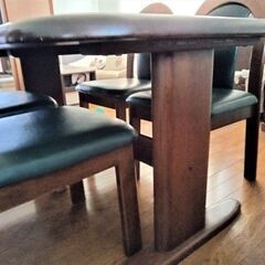 ダイニングテーブルセットをお譲りします。の画像