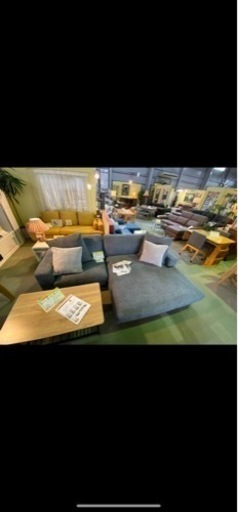 カウチソファー