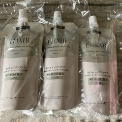 ラスト1点になりました！エリクシール美白♡化粧水　1個の価格