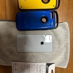 約4ヶ月使用iPhone8plus 256GB ＋rootco黄...