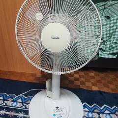 扇風機。古いけど、まだまだ使えます！