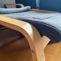 IKEA POENG ポエング オットマン付きの画像