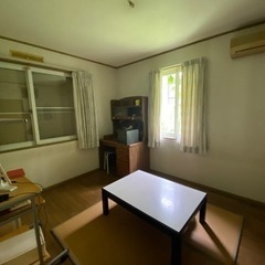 いろいろ無料(テーブル、小物、ベッドなど)の画像