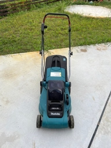 千葉市まで引き取り限定！マキタ 充電式芝刈機 MLM380D 本体のみ