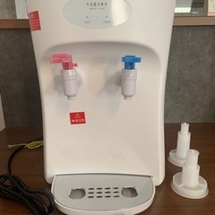 【美品】【説明書、箱付き】コンパクトウォーターサーバーVS-WS100