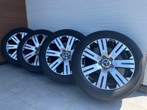 三菱デリカD5 2022年車 純正タイヤホイール4本 タイヤ製造年2022年08週