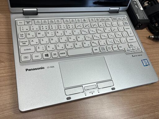 極美品＞　超軽量 Panasonic CF-RZ6８GB/SSD256 /i5 office Win11