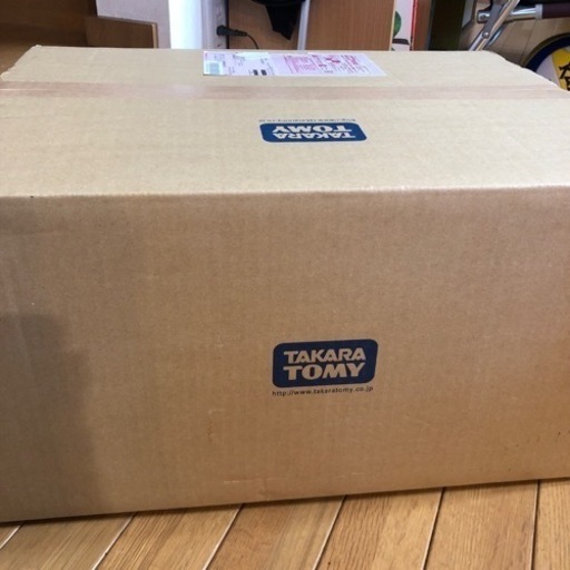 新品　トミカカーズ大回転パーキング