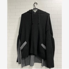 ⭐︎取引中　【ZARA ザラ】パーカー付きニット【大きめ】美品