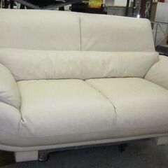 R334 本革 アイボリー色 2Pソファ、二人掛けソファ、幅165cm Used