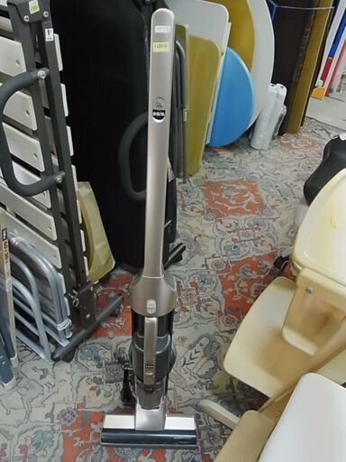 セール中につき、通常特価10,978円より15％引きの9,331円!　日立　スティッククリーナー　PV-B300H　サイクロン式　コードレス　ハンディクリーナー