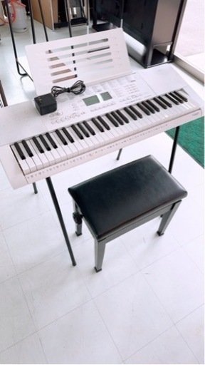 CASIO 電子キーボード 61鍵盤モデル 光ナビゲーション　リサイクルen