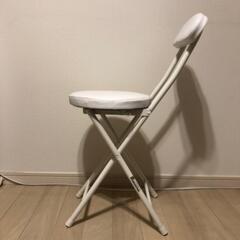 ニトリの折りたたみチェアの画像