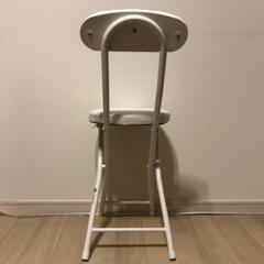 ニトリの折りたたみチェアの画像