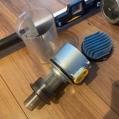 SHARP シャープ　コードレス掃除機の画像