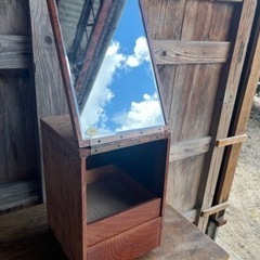 卓上鏡付き収納の画像