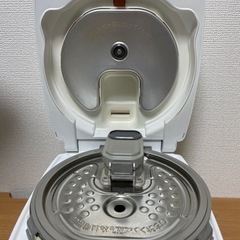 三菱炊飯器「炭炊釜」2016年製の画像