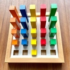 ペグ刺し　モンテッソーリ　知育おもちゃ　木製玩具