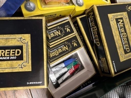 ⭐️お得⭐️新品ゴルフボール・グローブSET【使用済みゴルフボール・ティーのおまけ付き】