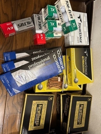 ⭐️お得⭐️新品ゴルフボール・グローブSET【使用済みゴルフボール・ティーのおまけ付き】