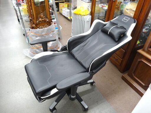 SKYE ゲーミングチェア レザー調 オットマン リクライニング 黒 ハイバック 西岡店 SKYE ゲーミングチェア レザー調 オットマン リクライニング 黒