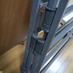 折りたたみ式ベッド(傷防止カバー付き)の画像