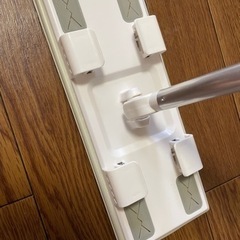 【中古】レック 激落ち クリップ ワイパー 伸縮 NEO ( フローリングワイパー ) マイクロファイバー雑巾 計3枚付の画像
