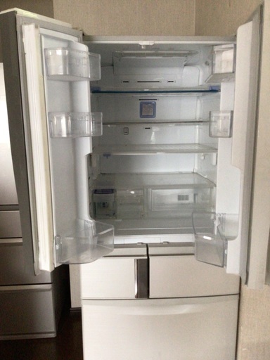 節電タイプ2012年三菱冷蔵庫520リットル
