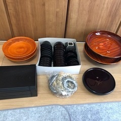 法事用の食器セットの画像