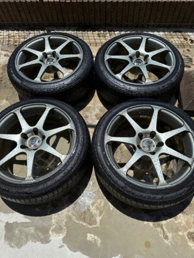 YOKOHAMAホイール　AVS モデル7 17インチ