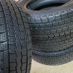 超セール☆組み換え工賃込み！❄️軽トラ、軽バン用12インチスタッドレス！145R12(145/80R12)バンタイヤ☆ダンロップ☆別途でホイール有ります☆の画像