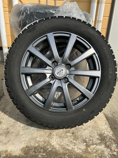 スタッドレスタイヤ(15インチ)いりませんか？