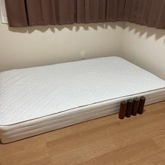 【受付修了】無印良品　セミダブル　脚付マットレス