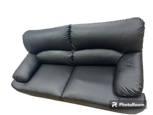 美品　中古品　ナフコ　TWO-ONE STYLE 3人掛ソファ　定価59,900円ブラック　合成皮革　足付属