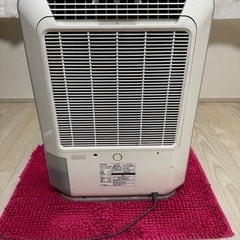 TOSHIBA 除湿機の画像