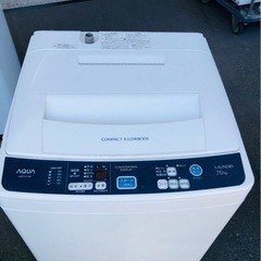 福岡市内配送設置無料　AQUA 洗濯機　AQW-H71 7kg