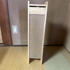 トイレットペーパーいれの画像