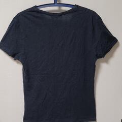 セマンティックデザインのドットTシャツの画像