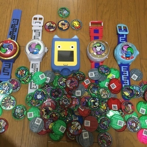 妖怪ウォッチ時計とメダルお買い得セット