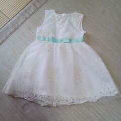 女の子　ワンピース【新品】決まりましたの画像