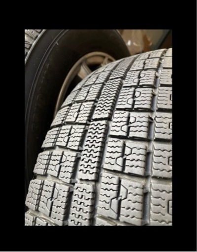 スタッドレスタイヤ　165/70R14