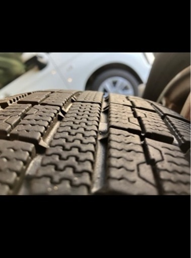 スタッドレスタイヤ　165/70R14