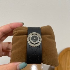 GUCCI 腕時計　箱、説明書付きの画像